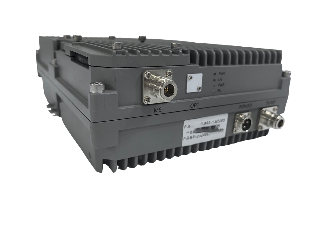  利津三频手机信号接收器2000㎡